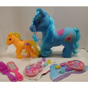 Lot Of 2 generic Pony Toys 1 large 1 small preowned
